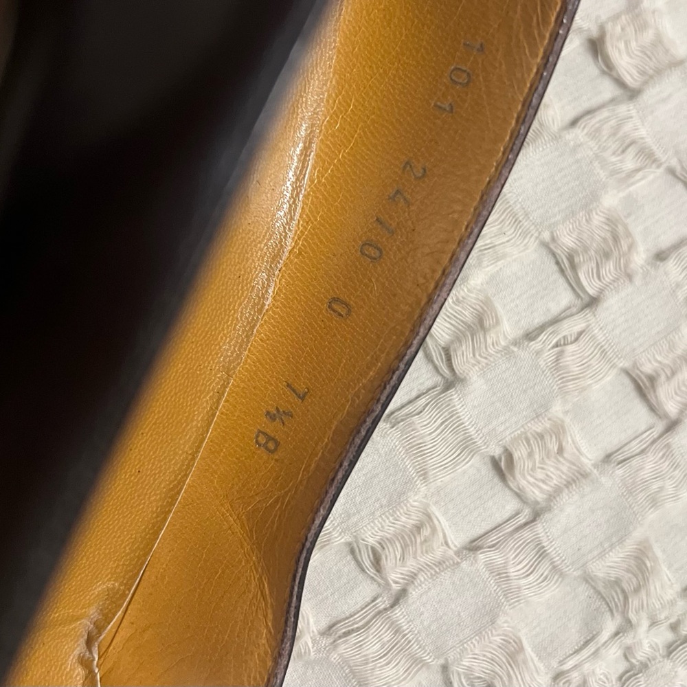 Gucci Tassel Pumps - Picture 6 of 10